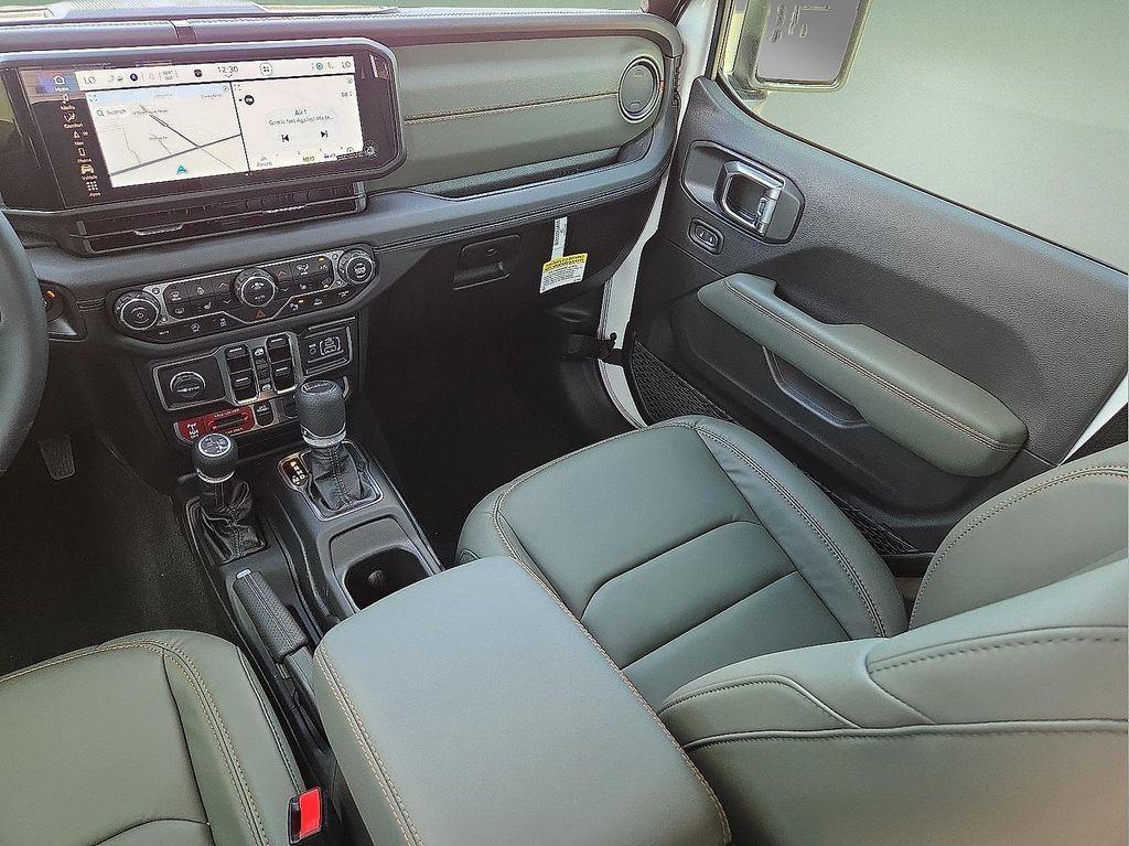 new 2025 Jeep Gladiator car, priced at $55,375