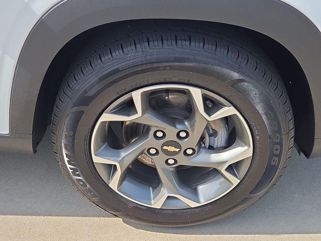 used 2025 Chevrolet Trax car, priced at $22,495