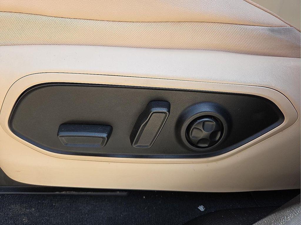 new 2024 Jeep Grand Cherokee car, priced at $43,992