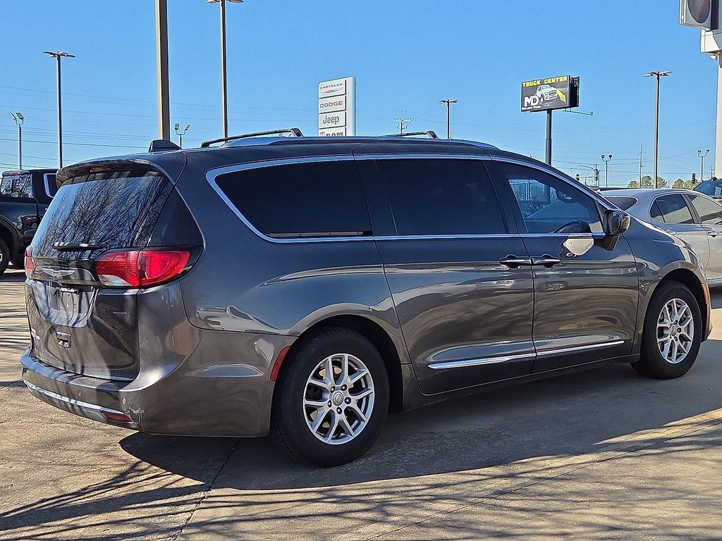 used 2020 Chrysler Pacifica car, priced at $12,106
