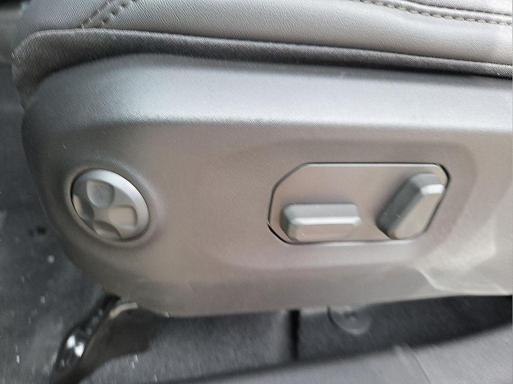 new 2026 Jeep Wrangler car, priced at $64,985