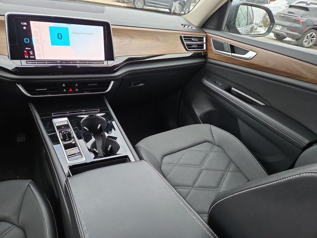 used 2024 Volkswagen Atlas car, priced at $28,580