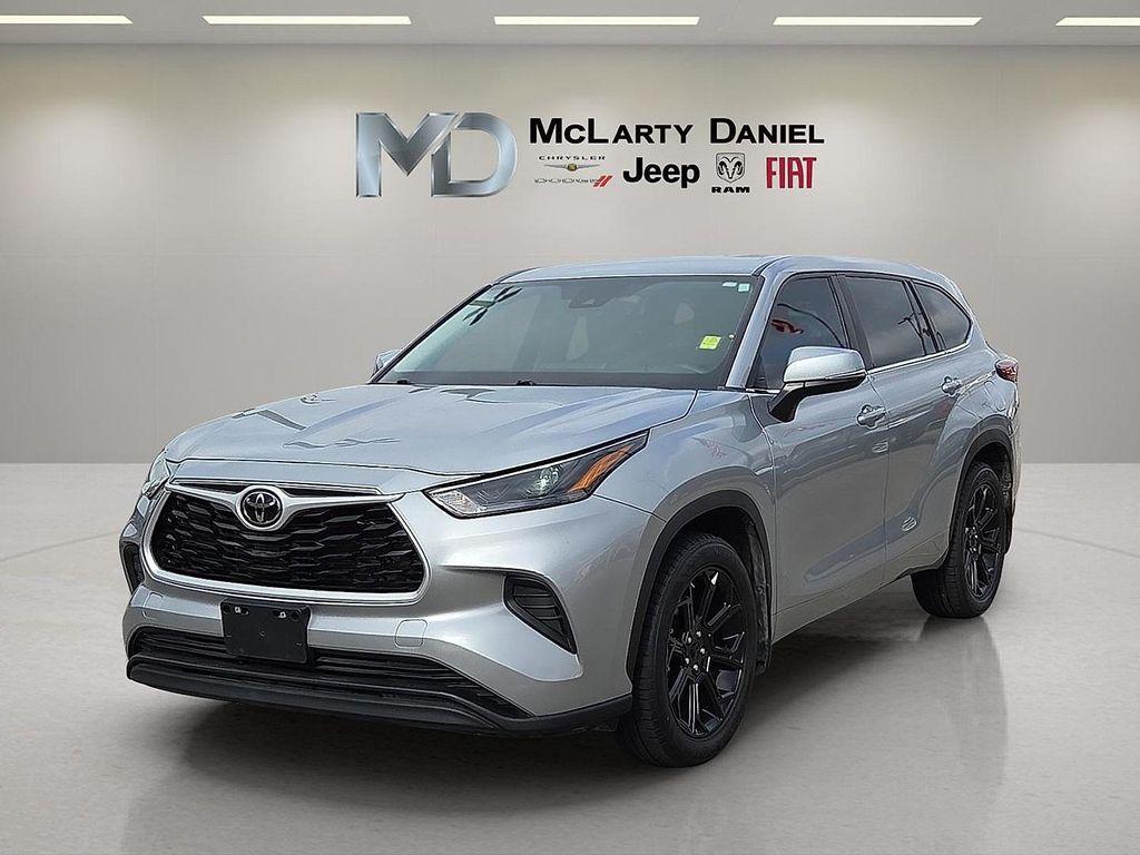 used 2023 Toyota Highlander car, priced at $27,987