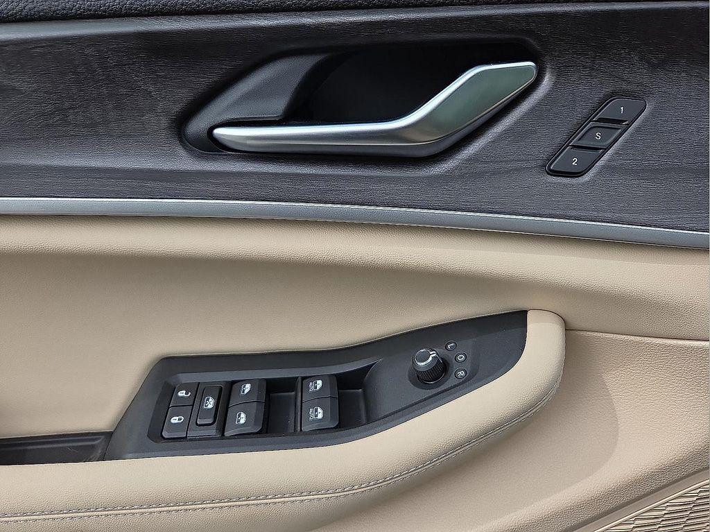 new 2025 Jeep Grand Cherokee car, priced at $45,287