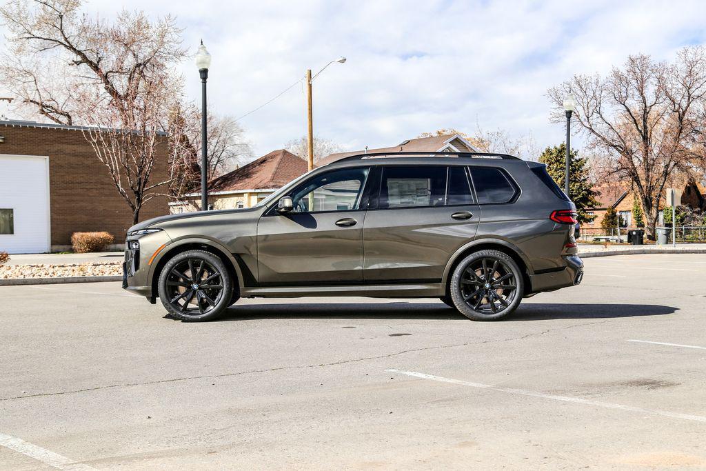 new 2026 BMW X7 car, priced at $107,265