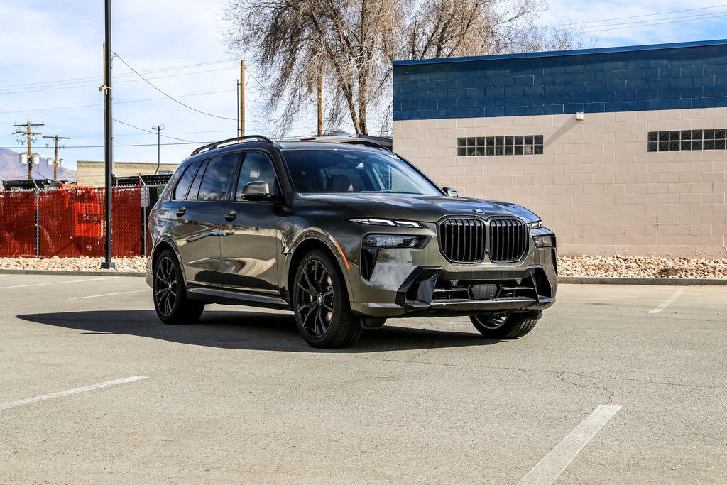new 2026 BMW X7 car, priced at $107,265