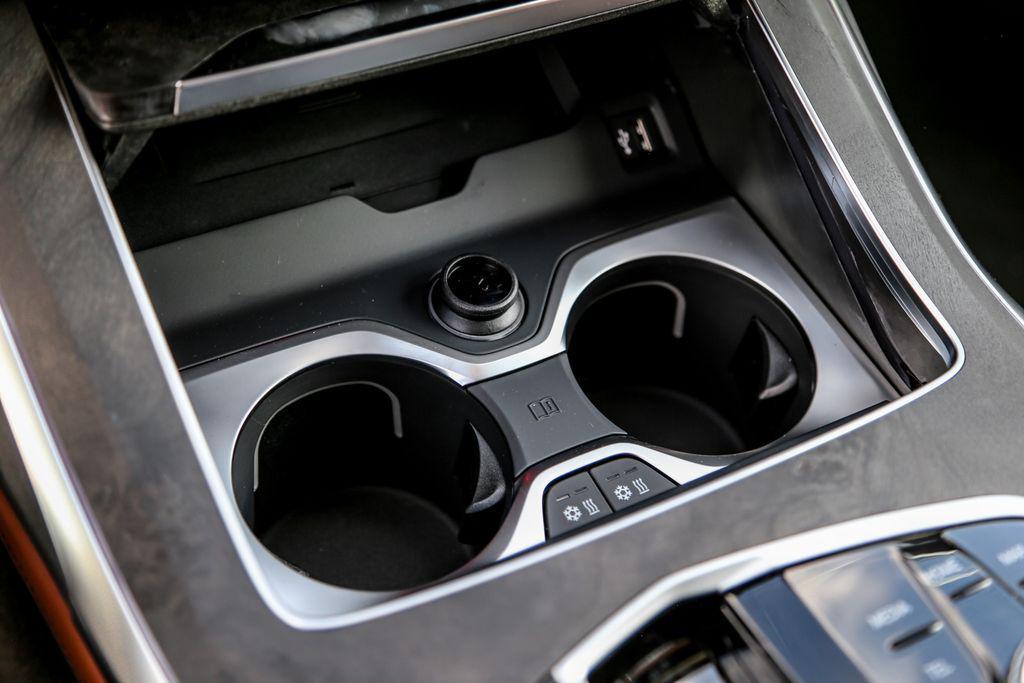 new 2026 BMW X7 car, priced at $107,265