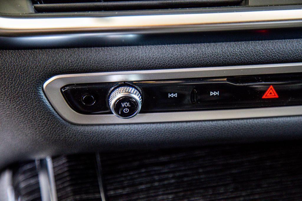 new 2026 BMW X7 car, priced at $104,290