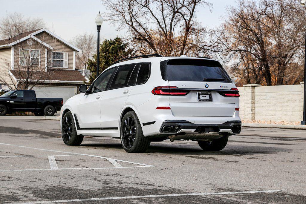 new 2026 BMW X7 car, priced at $127,565