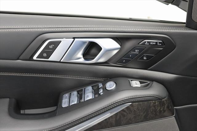 used 2024 BMW X7 car