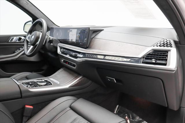 used 2024 BMW X7 car