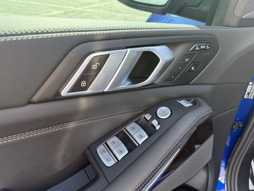 used 2024 BMW X7 car, priced at $80,995