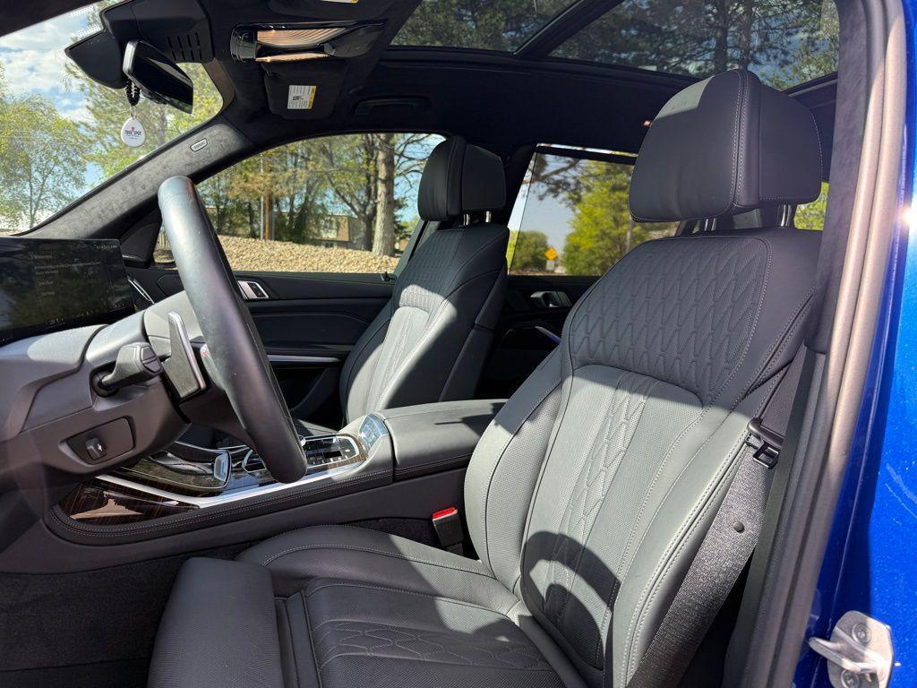 used 2024 BMW X7 car, priced at $80,995