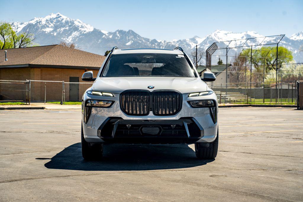 new 2026 BMW X7 car, priced at $101,065