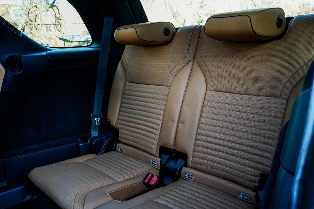 used 2020 Land Rover Discovery car, priced at $21,995