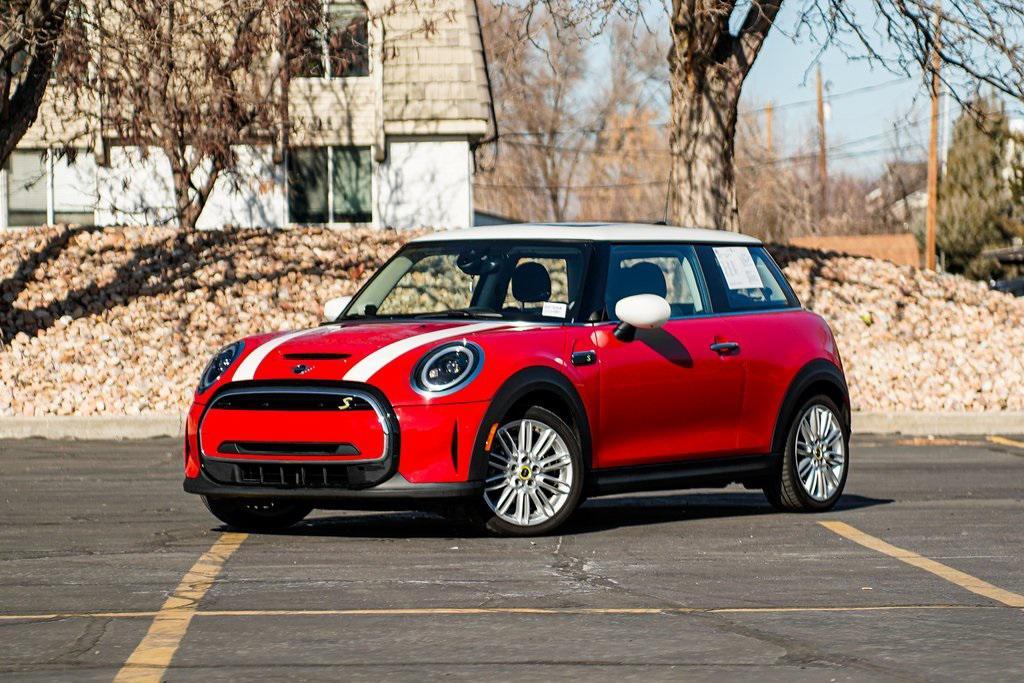 used 2024 MINI Hardtop car, priced at $24,495