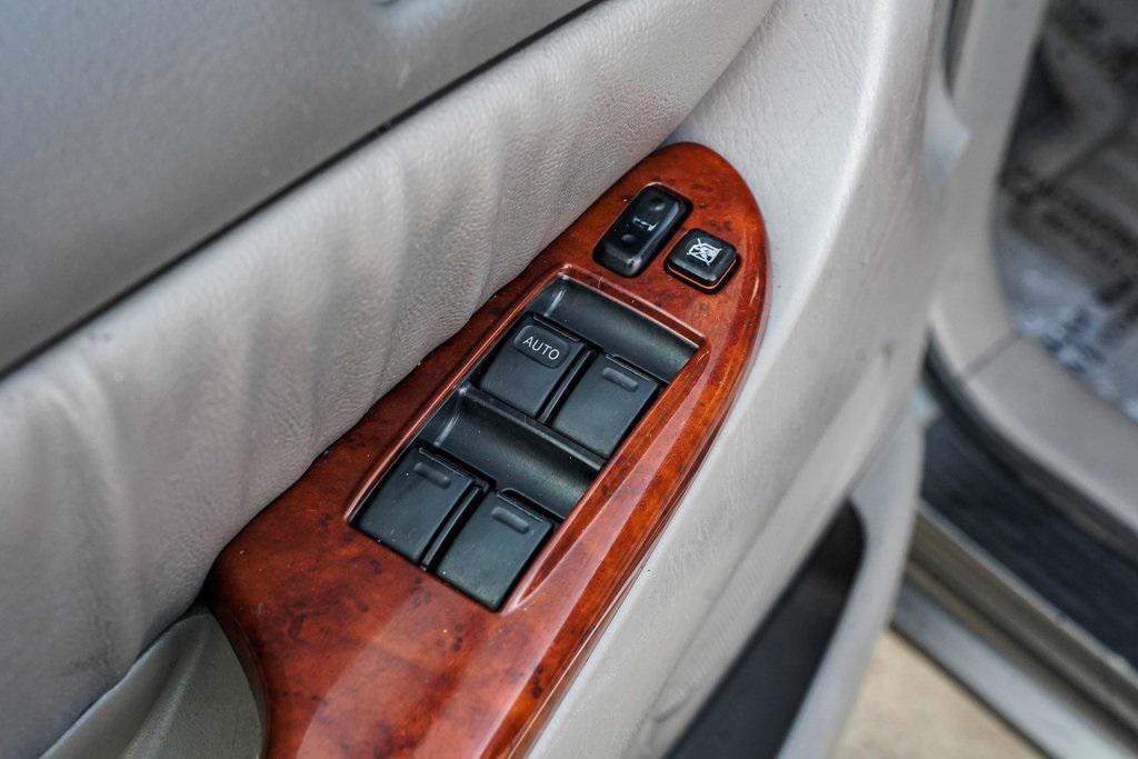 used 2004 Toyota Sienna car, priced at $4,995