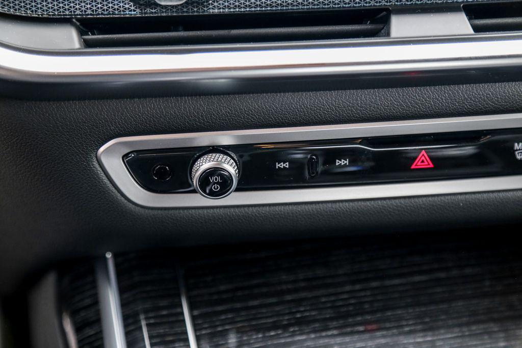 new 2026 BMW X7 car, priced at $102,965