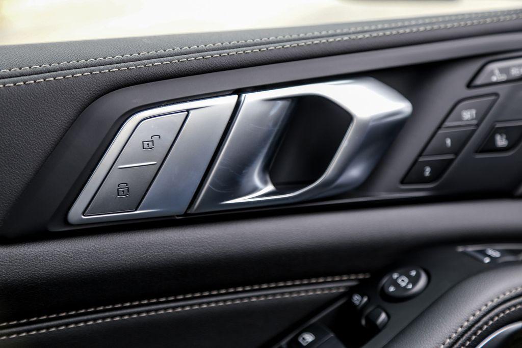 new 2026 BMW X7 car, priced at $102,965