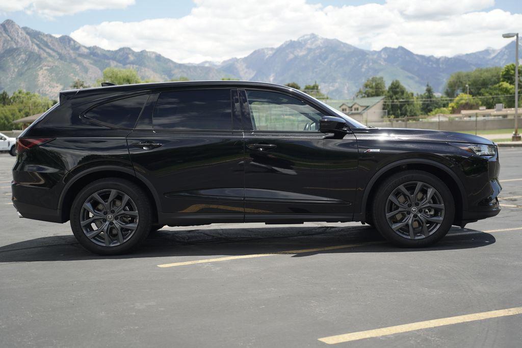 used 2022 Acura MDX car, priced at $28,995