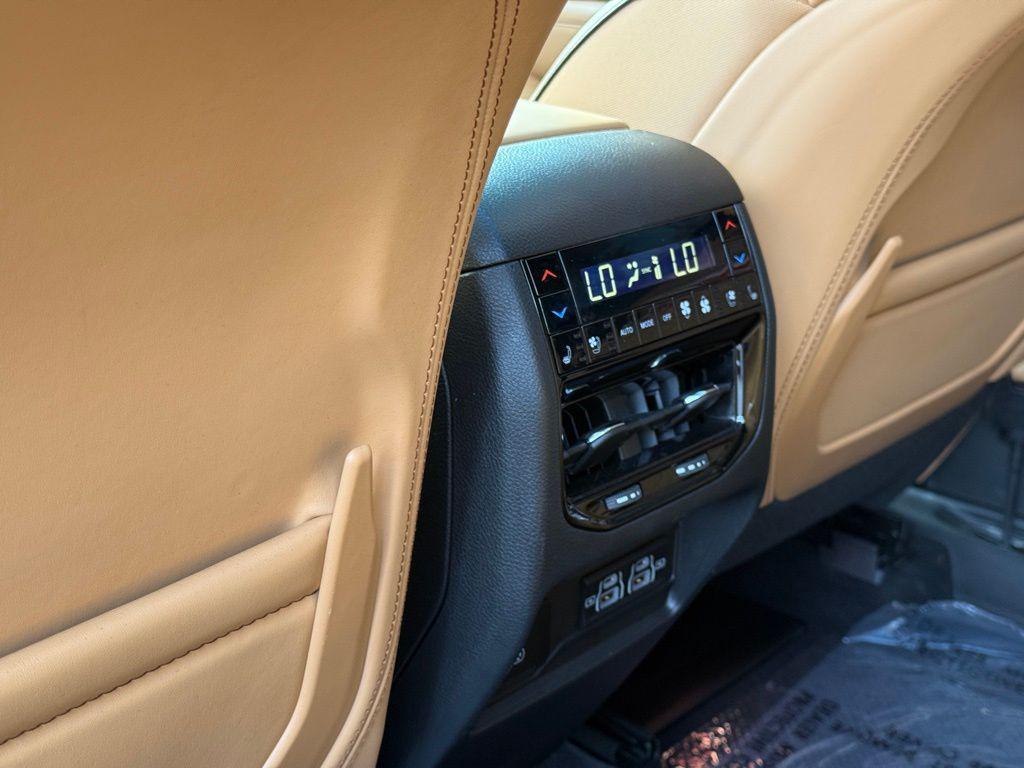 used 2024 Jeep Grand Cherokee car, priced at $46,495