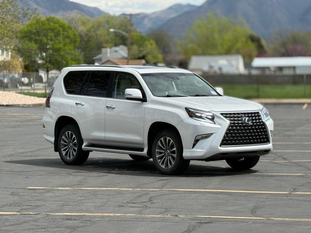 used 2023 Lexus GX 460 car, priced at $59,495