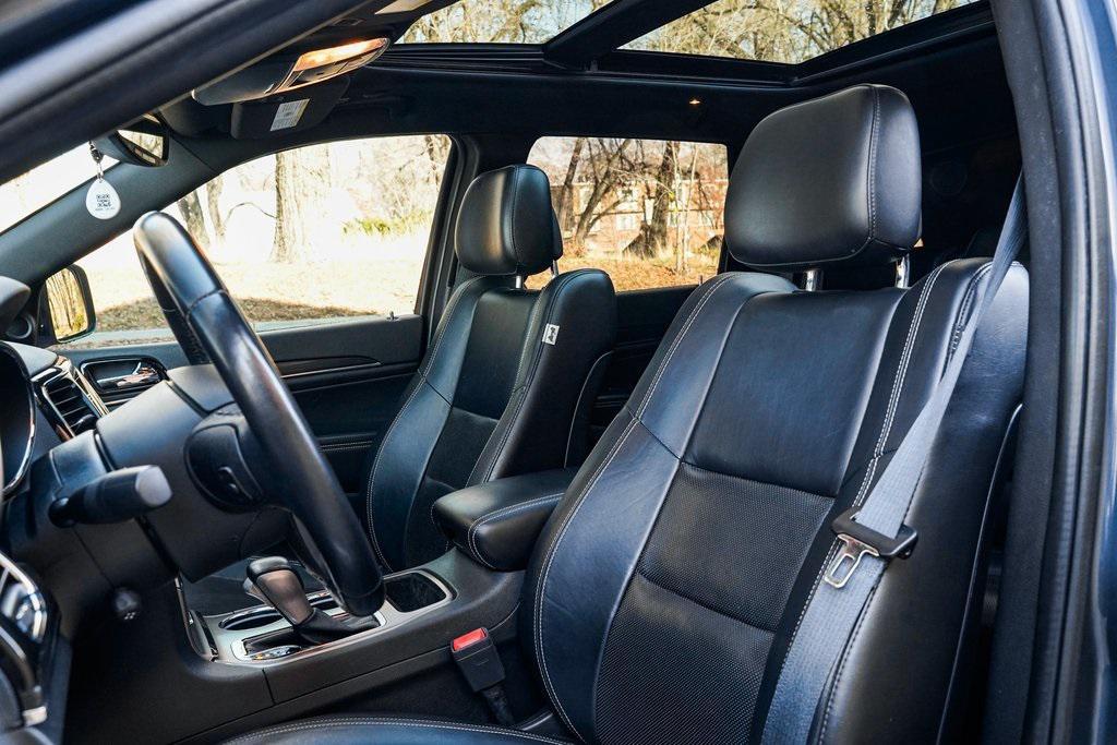 used 2021 Jeep Grand Cherokee car, priced at $19,495