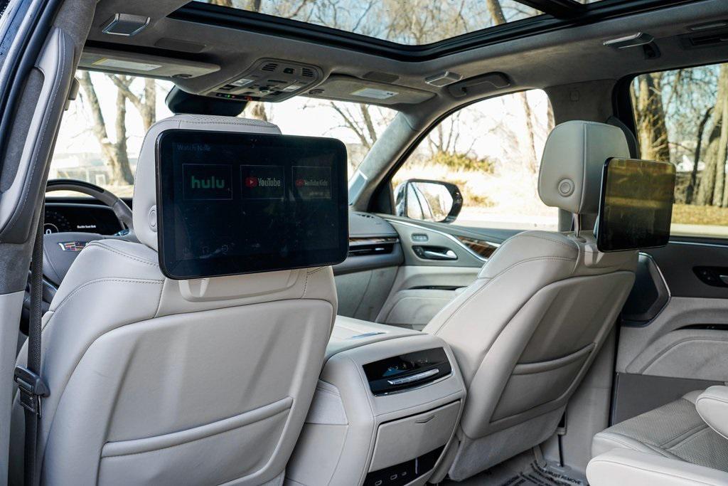 used 2023 Cadillac Escalade ESV car, priced at $62,995