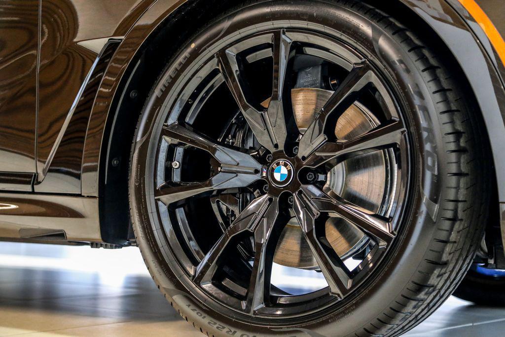 new 2026 BMW X7 car, priced at $113,270