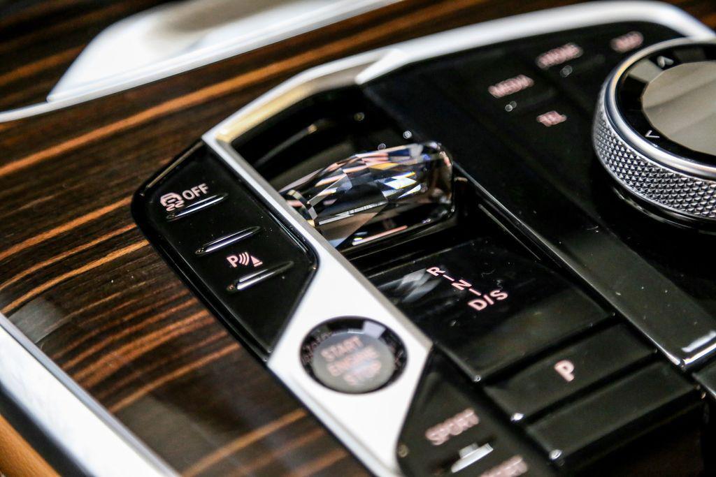 new 2026 BMW X7 car, priced at $113,270