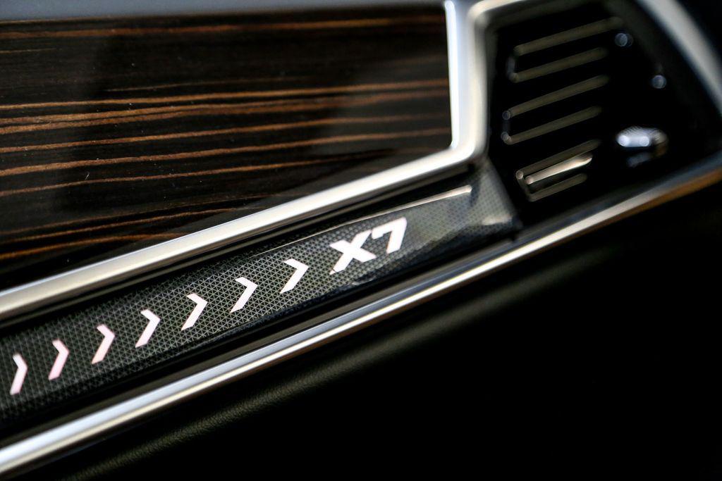 new 2026 BMW X7 car, priced at $113,270