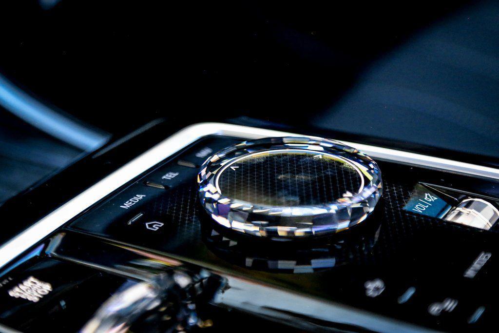 new 2025 BMW 760 car, priced at $140,325