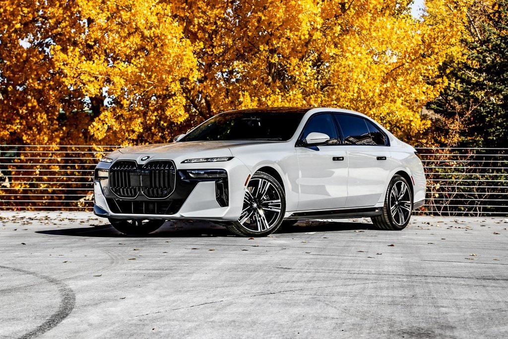 new 2025 BMW 760 car, priced at $140,325