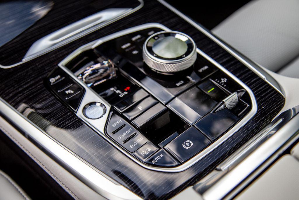 new 2026 BMW X7 car, priced at $103,580