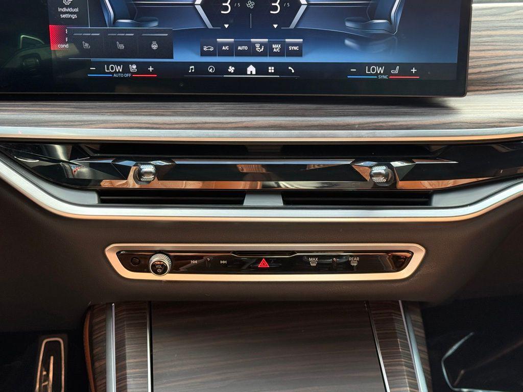 used 2025 BMW X7 car, priced at $86,995