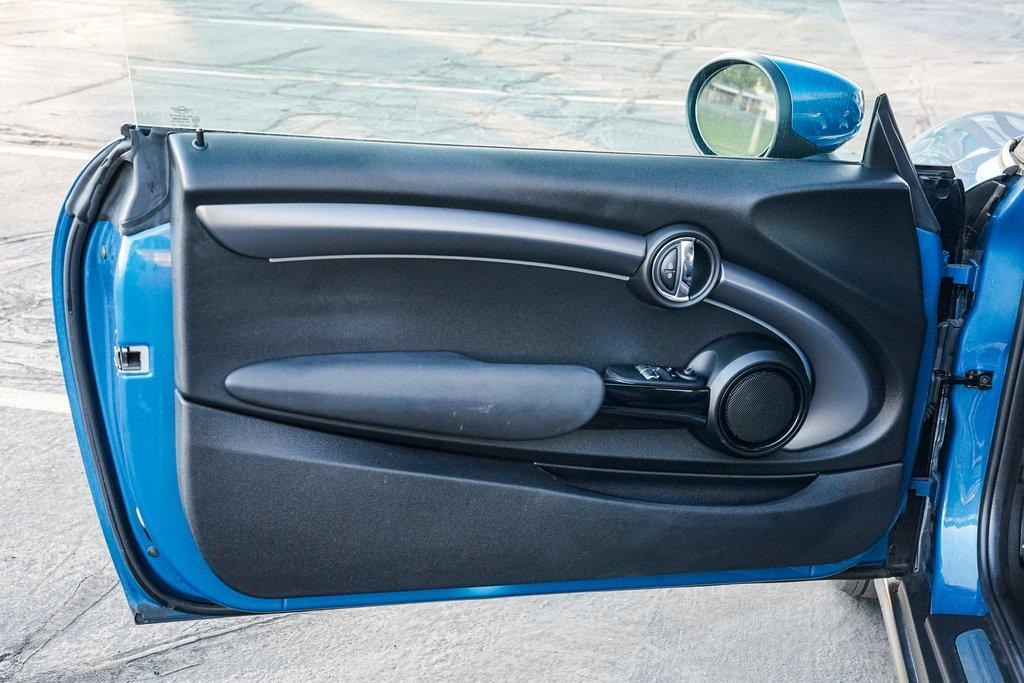 used 2023 MINI Hardtop car, priced at $21,995