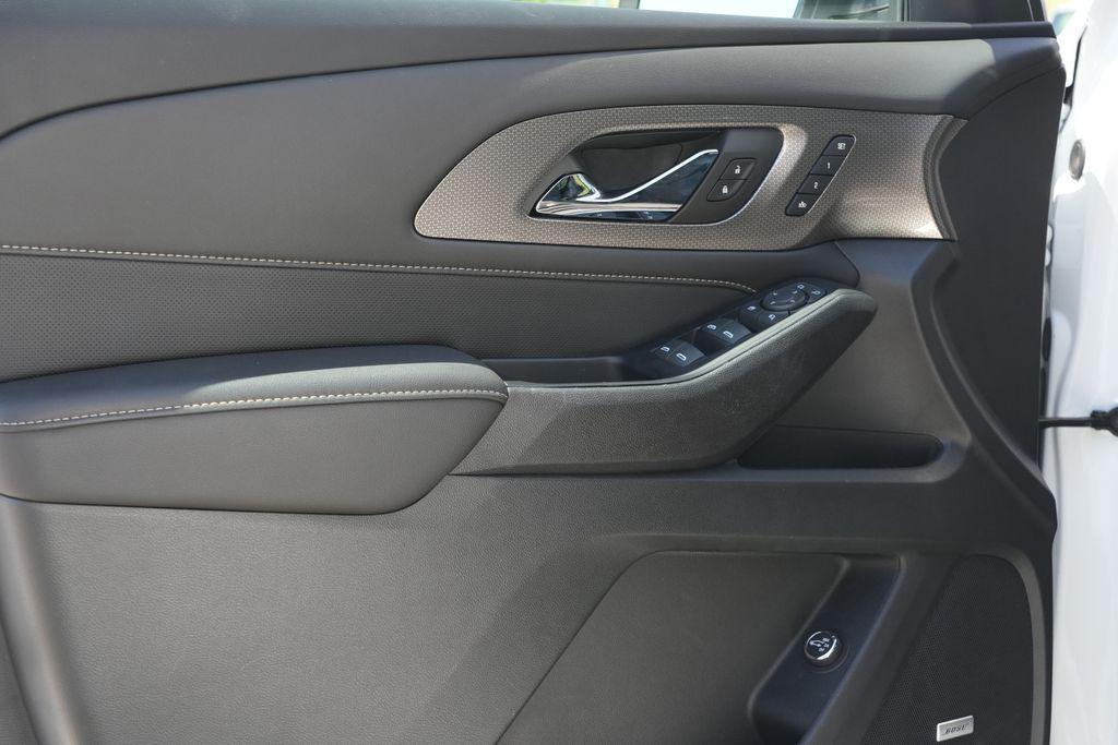 used 2023 Chevrolet Traverse car, priced at $37,495