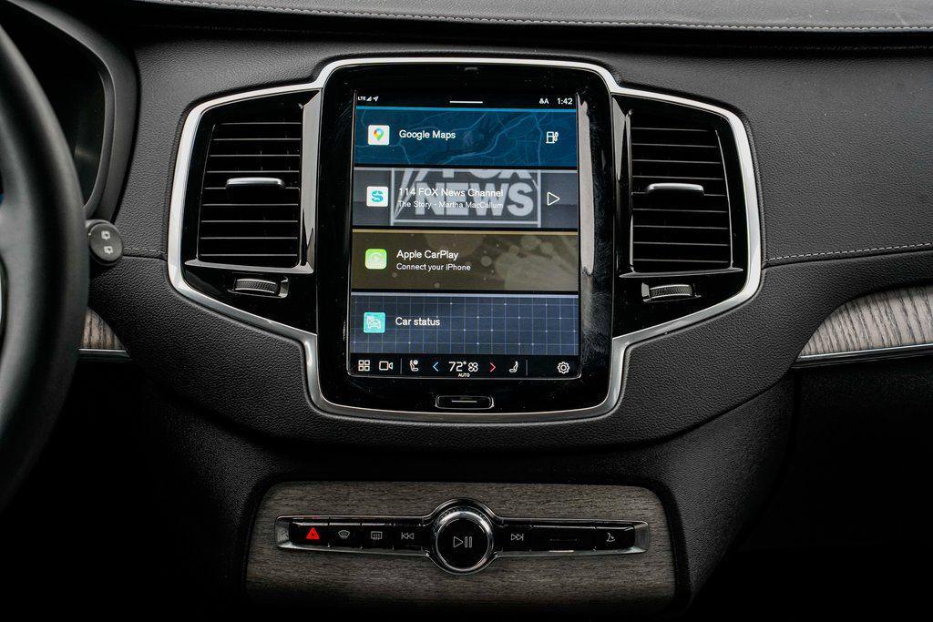 used 2024 Volvo XC90 Recharge Plug-In Hybrid car, priced at $46,495