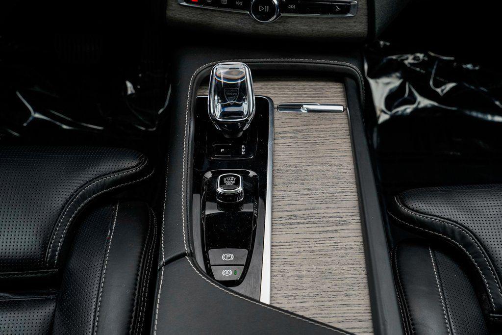 used 2024 Volvo XC90 Recharge Plug-In Hybrid car, priced at $46,495