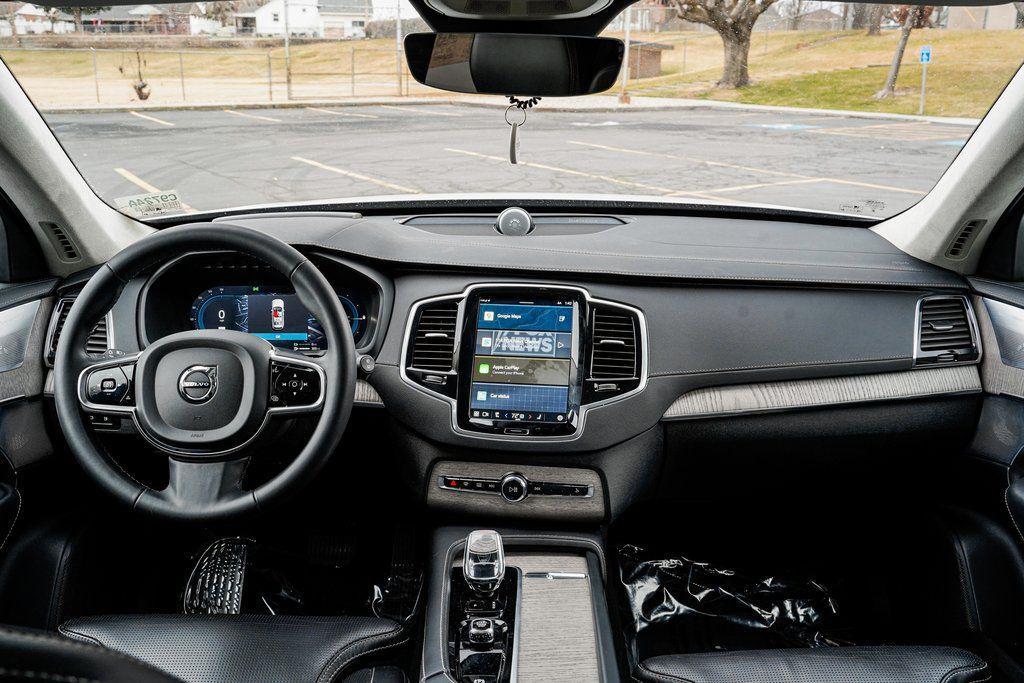used 2024 Volvo XC90 Recharge Plug-In Hybrid car, priced at $46,495