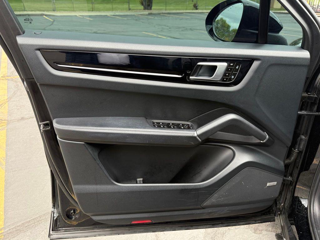 used 2020 Porsche Cayenne car, priced at $39,995