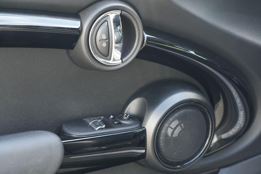 used 2018 MINI Hardtop car, priced at $17,494