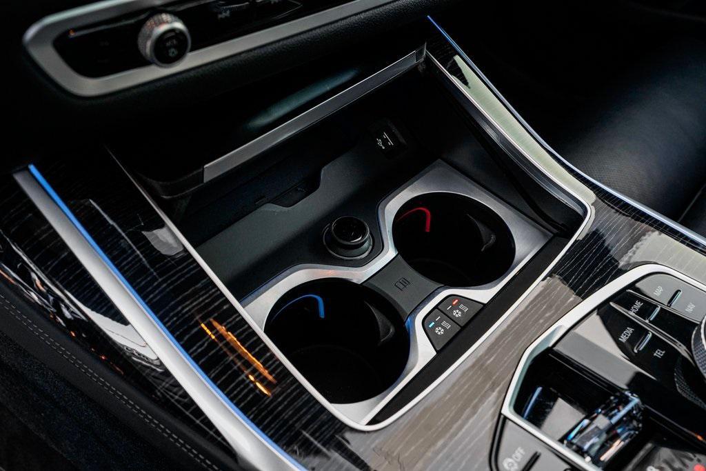 used 2025 BMW X7 car