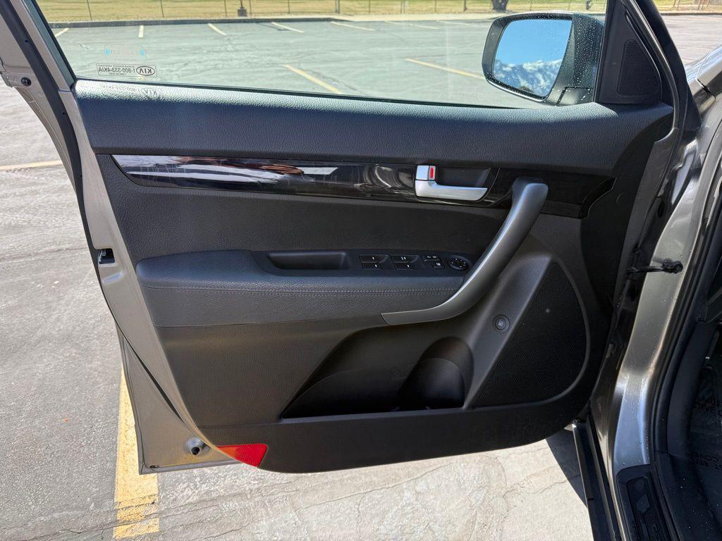 used 2015 Kia Sorento car, priced at $8,495