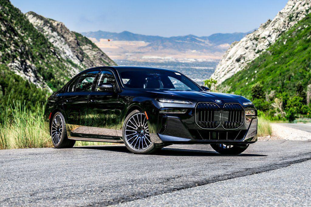 new 2025 BMW 760 car, priced at $144,980