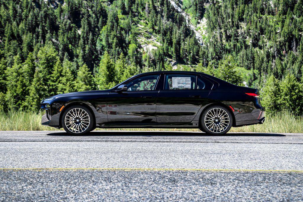 new 2025 BMW 760 car, priced at $144,980