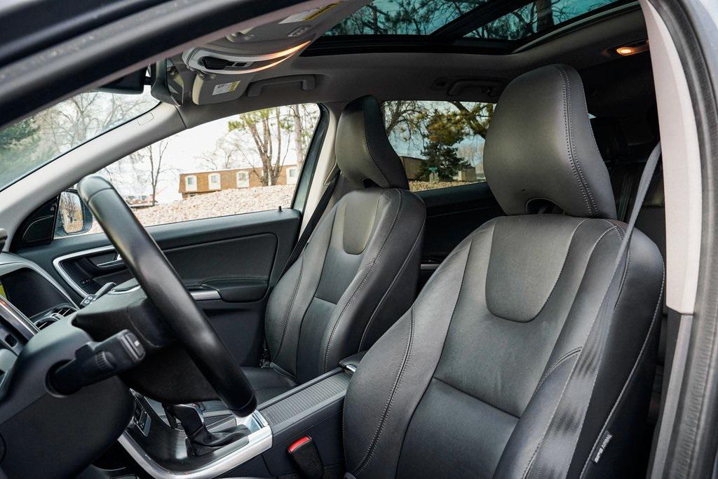 used 2016 Volvo XC60 car, priced at $10,995