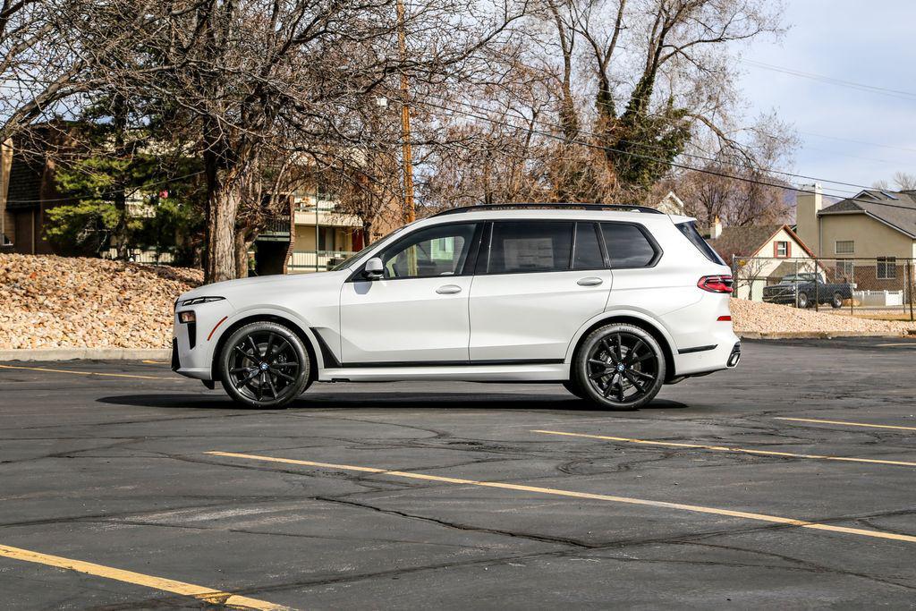 new 2026 BMW X7 car, priced at $106,115
