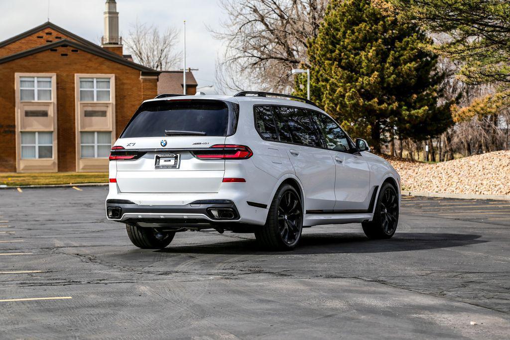 new 2026 BMW X7 car, priced at $106,115