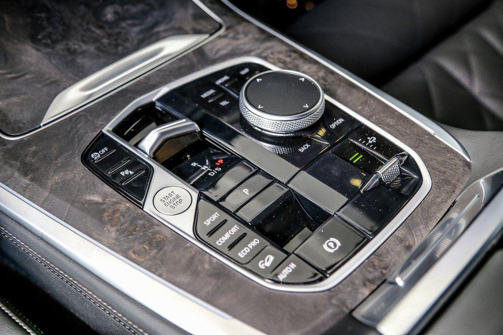 new 2026 BMW X7 car, priced at $98,865